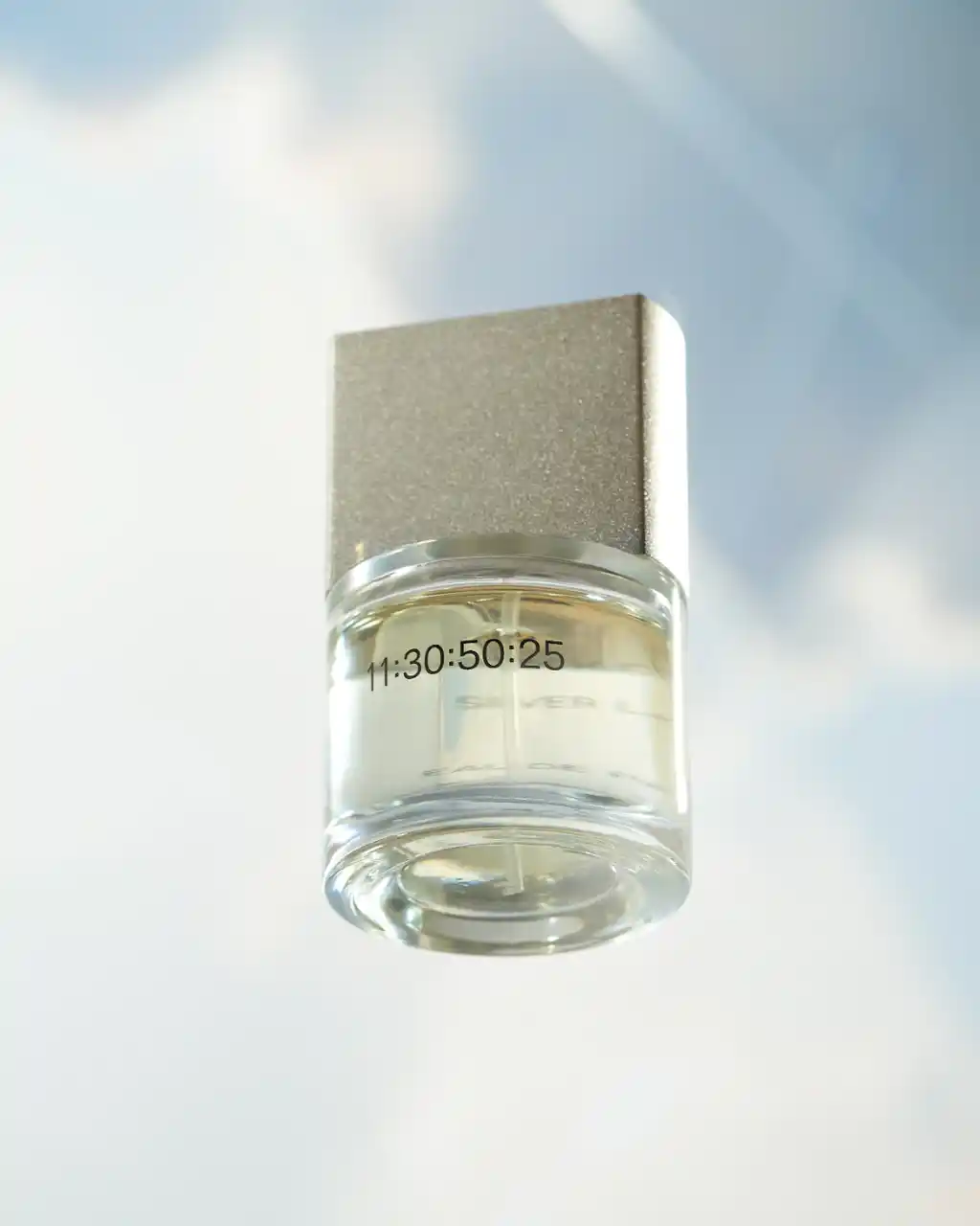 【株式会社GENUINENESS JAPAN】 POINTTWOFIVE・SECOND プレゼントに選ばれる、男性にも人気なフレグランス紹介