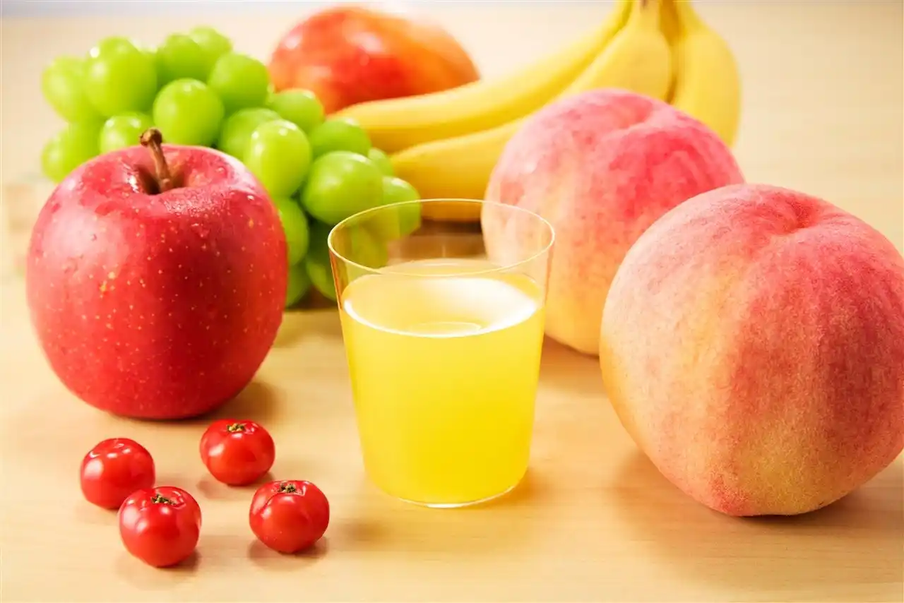 【カゴメ株式会社】 春限定！まろやかな味わい　季節限定「春のフルーツこれ一本　白桃＆アセロラブレンド」新発売