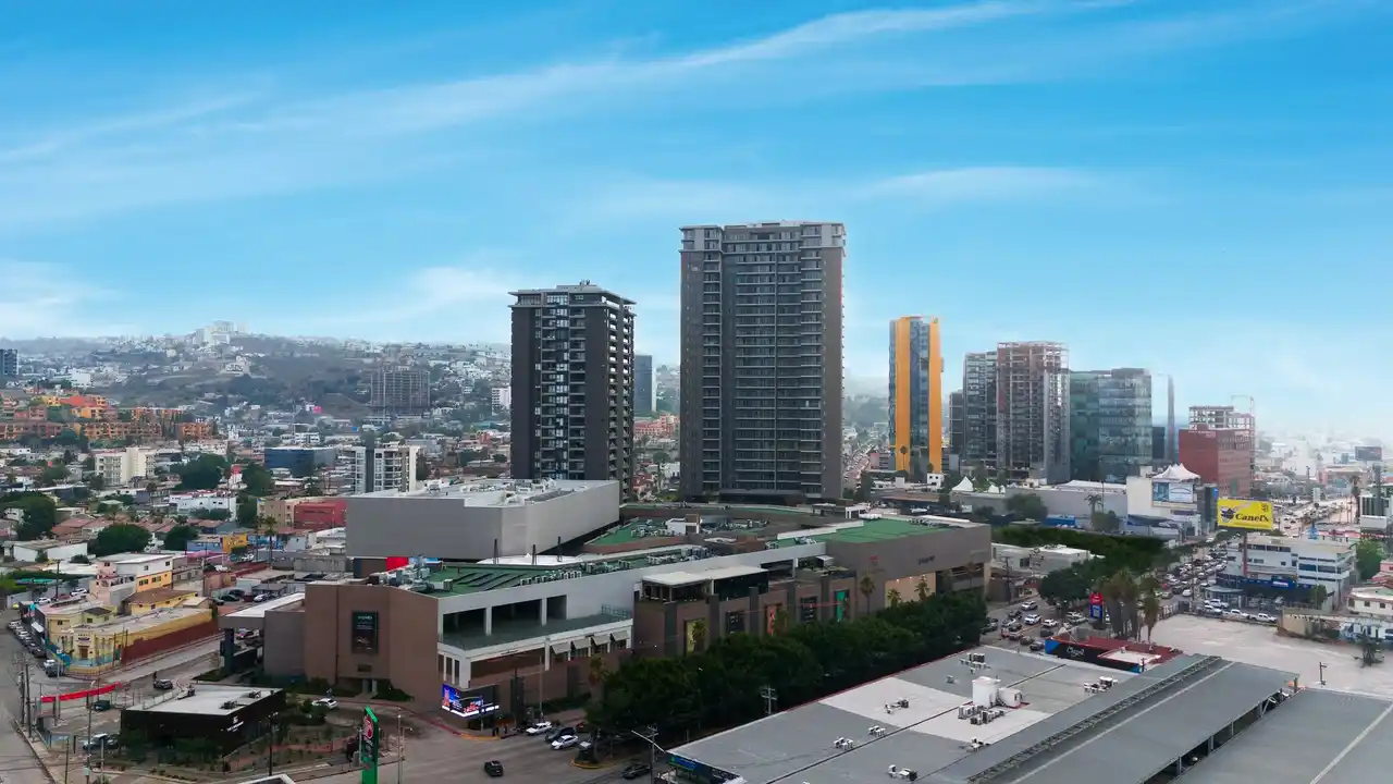 【フジテック株式会社】 メキシコ・ティファナの高層・高級レジデンスへ高速エレベータ納入