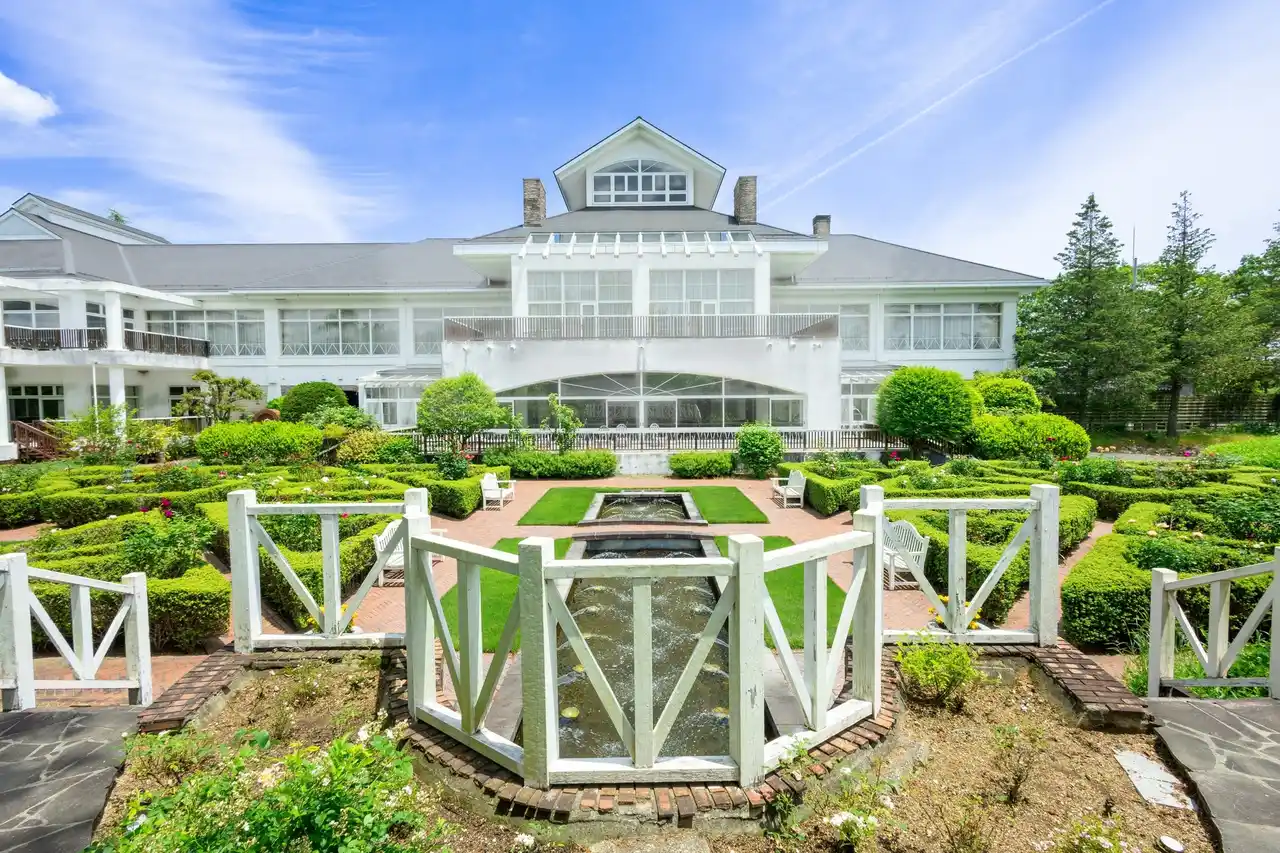 広島空港から車5分の庭園リゾート「フォレストヒルズガーデン」がランチ営業を開始