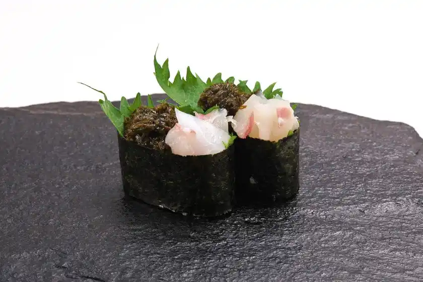 前どれあかもくの漁師めし軍艦