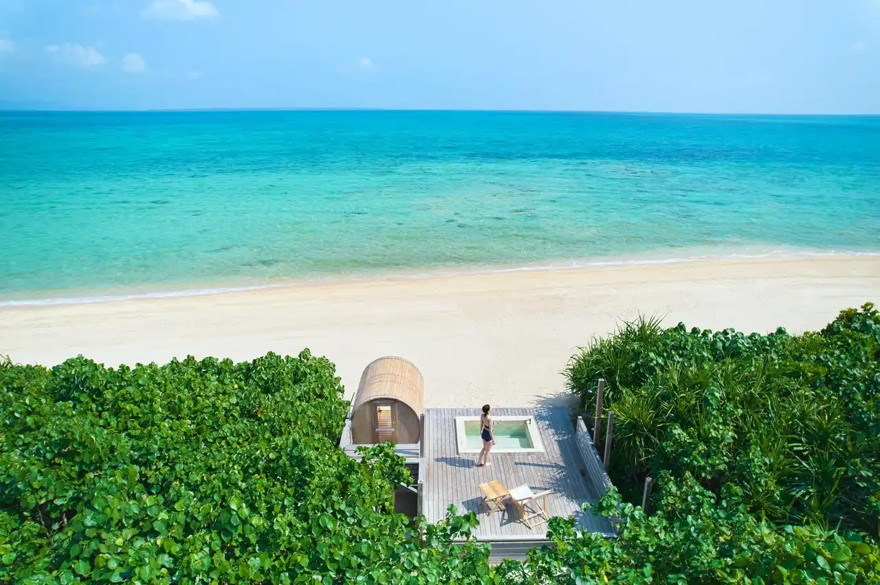 【リゾナーレ小浜島】絶景のサウナベース「kafu」がリニューアル！海風に包まれる海上外気浴で、沖縄の新たな「ととのい」を提案