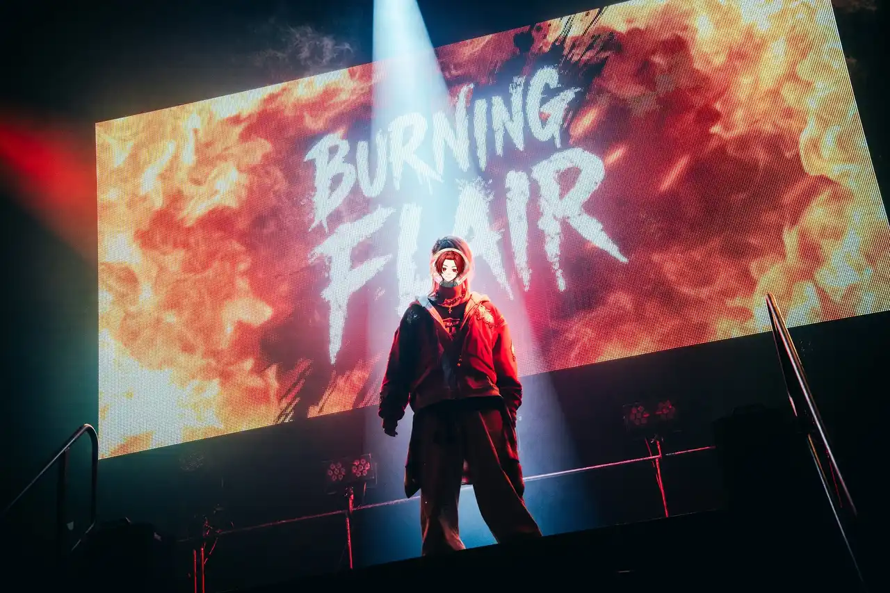 【株式会社VOISING】 2.5次元アイドルグループ「いれいす」りうら、2度目のソロワンマンで“新たな自分”を完全燃焼！豊洲PITを灼き尽くした『Burning Flair』