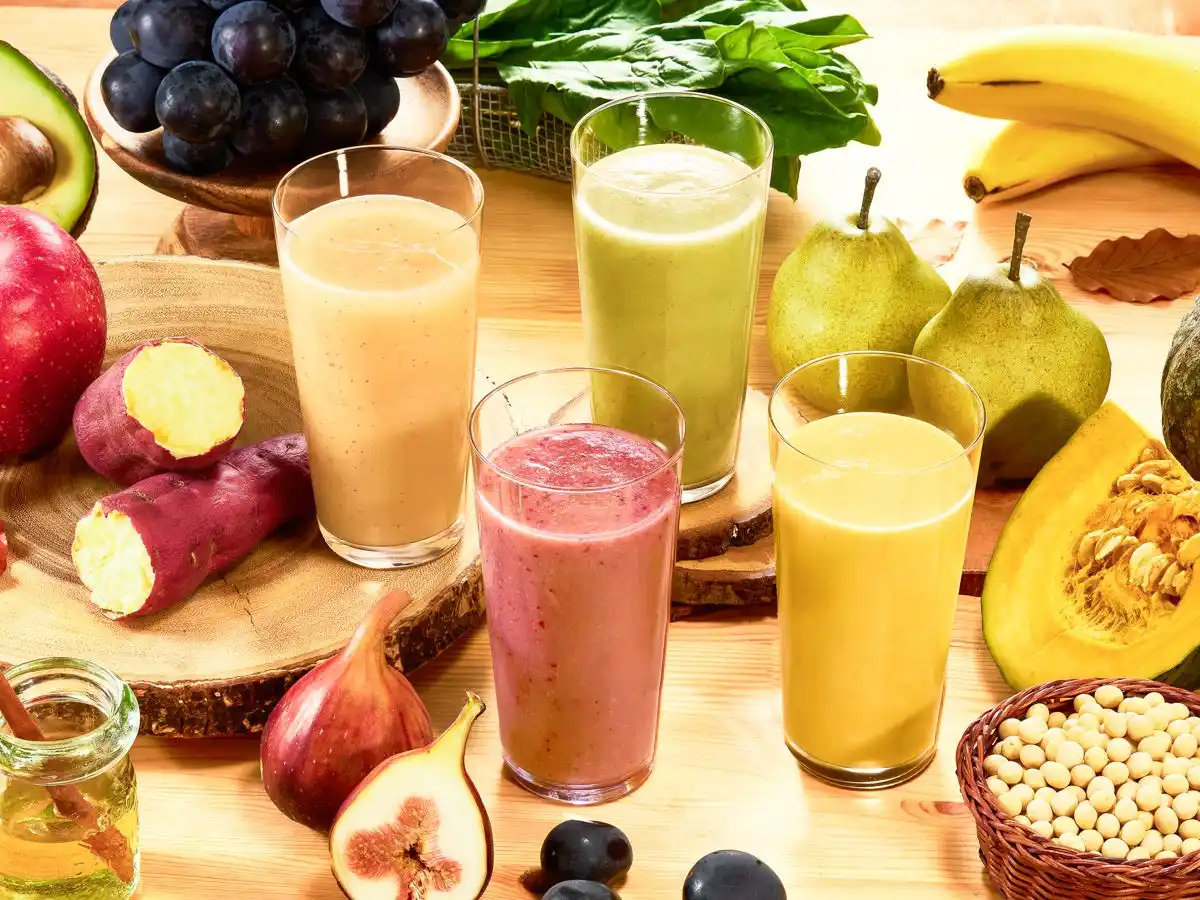 【株式会社チョイスホテルズジャパン】 【秋限定スムージー4種をホテルの無料朝食で満喫】さつまいも・ブドウなどの秋の味覚が9月1日より全国のコンフォートホテルに登場