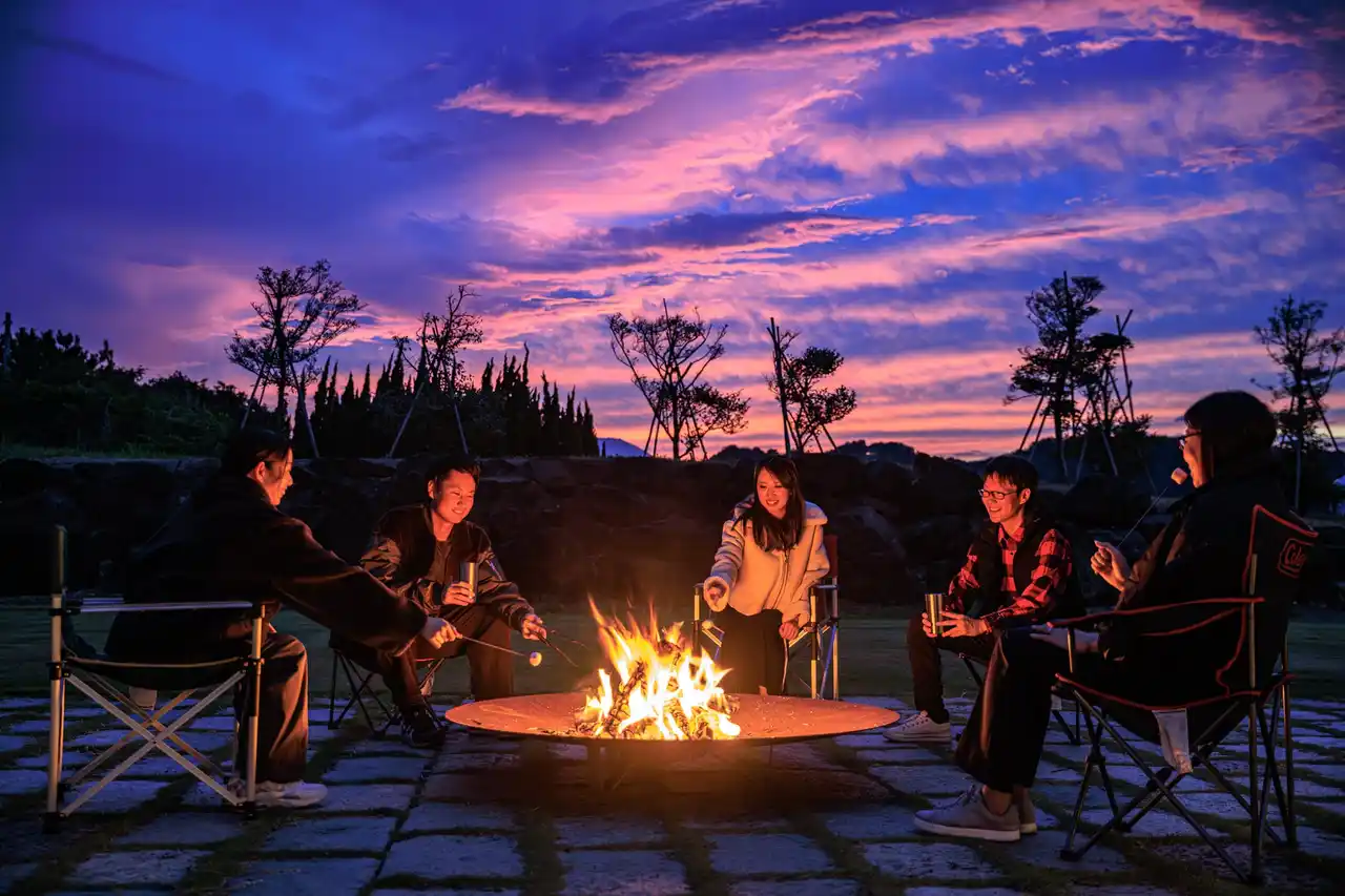 【大磯プリンスホテル】焚き火がつなぐ地元資源と癒しの時間。サステナブルな冬の体験イベント「OISO 焚き火ガーデン」を開催