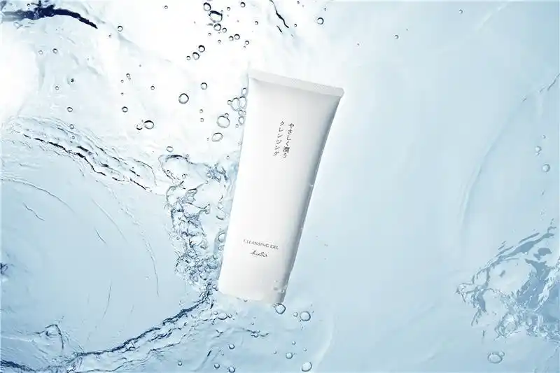 【株式会社アイセイ薬局】メイクがとろけて毛穴すっきり、肌しっとり「KuSu ポアクリア クレンジングジェル」12月9日新発売 by PR TIMES