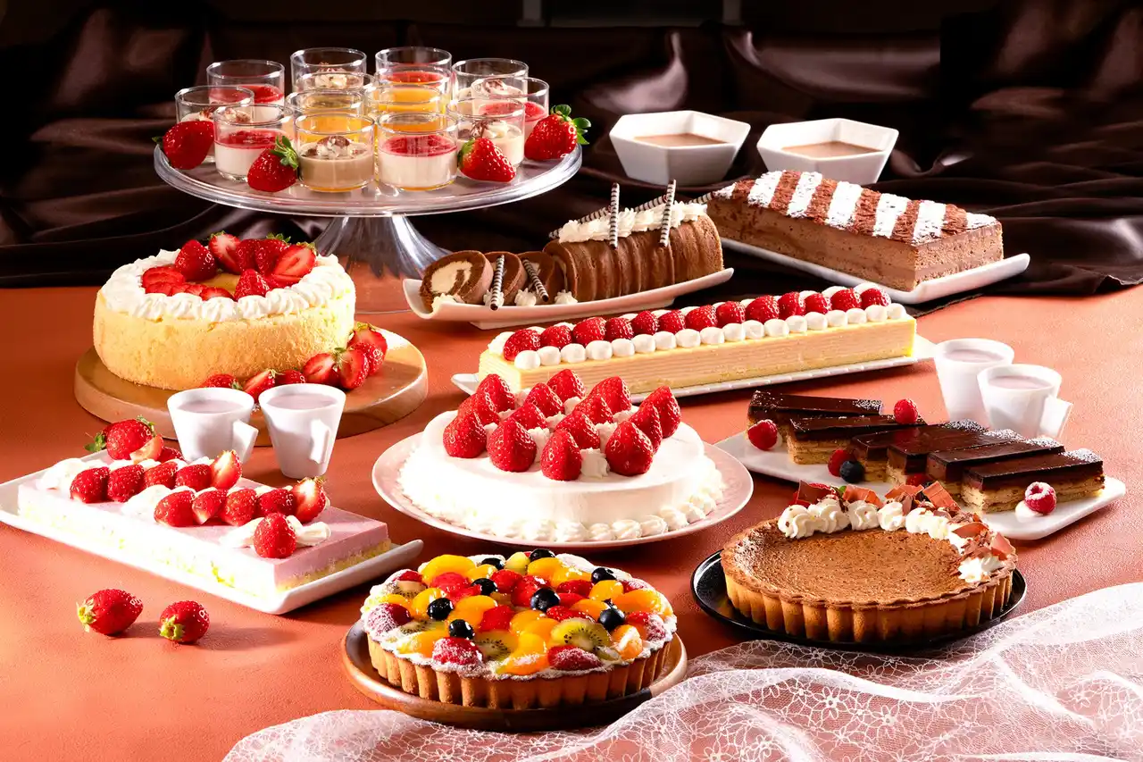 主役はオープンキッチンで仕上げる「ショコラブリュレ」。松江エクセルホテル東急 4日間限定の「苺とチョコのスイーツフェア」開催！